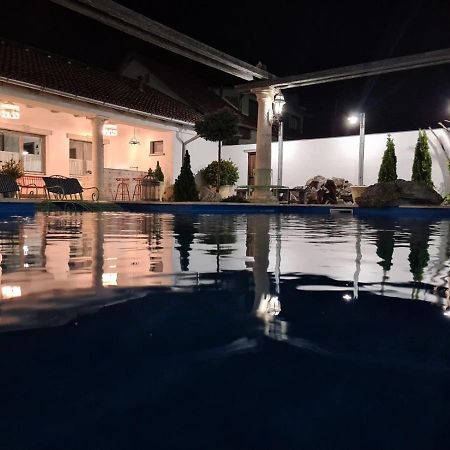 Resident Wellness Vendeghaz Bekescsaba公寓 外观 照片